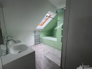 Pronájem bytu 3+1, Praha - Vršovice, Charkovská, 102 m2