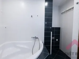 Pronájem bytu 3+kk, Praha - Záběhlice, Mattioliho, 82 m2