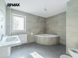 Prodej rodinného domu, Vinařice, 202 m2