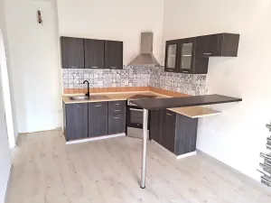 Pronájem bytu 2+1, Hradec Králové, U Koruny, 75 m2