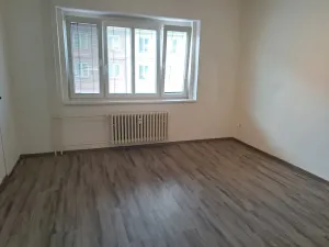 Pronájem bytu 2+1, Hradec Králové, U Koruny, 75 m2