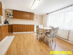 Prodej rodinného domu, Želeč, 237 m2