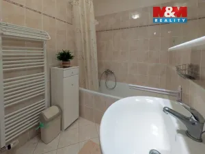 Pronájem bytu 2+kk, Praha - Horní Počernice, Božanovská, 65 m2