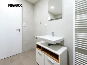 Pronájem bytu 2+kk, Praha - Jinonice, Kloudova, 50 m2