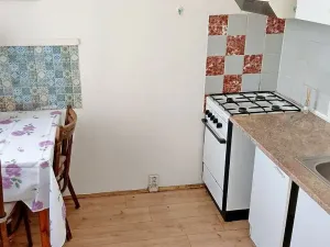 Prodej bytu 1+1, Praha - Kobylisy, Paláskova, 33 m2