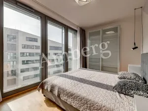 Pronájem bytu 2+kk, Praha - Karlín, U Mlýnského kanálu, 56 m2