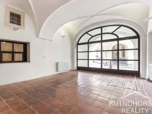 Pronájem obchodního prostoru, Kutná Hora, Husova, 195 m2