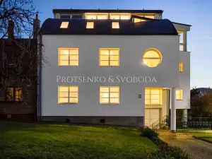 Prodej kanceláře, Křižanov, Benešovo náměstí, 530 m2
