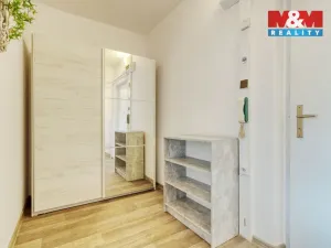 Prodej bytu 2+1, Kolinec, 63 m2