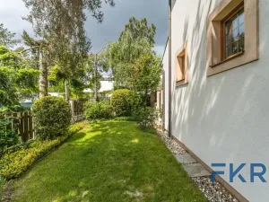 Prodej rodinného domu, Praha - Dolní Počernice, Listopadová, 242 m2
