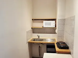 Pronájem bytu 1+1, Praha - Smíchov, Grafická, 36 m2