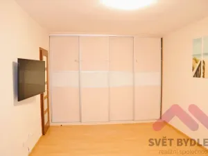 Pronájem bytu 1+kk, Praha - Krč, Pod vrstevnicí, 35 m2