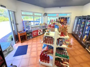 Prodej obchodního prostoru, Kly, 781 m2