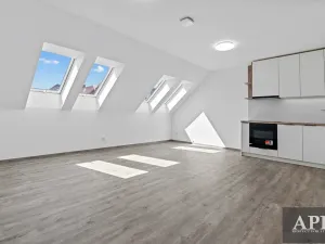 Pronájem bytu 2+kk, Uherský Brod, Naardenská, 66 m2