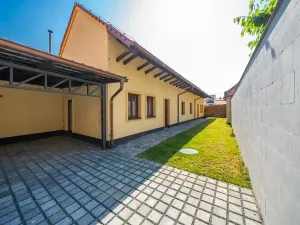 Prodej bytu 3+1, Valtice, Sobotní, 75 m2
