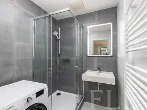 Pronájem bytu 2+kk, Praha - Holešovice, Poupětova, 50 m2