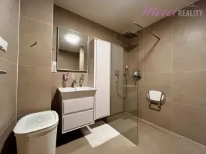 Prodej bytu 2+kk, Otrokovice, Příčná, 56 m2