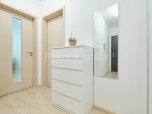 Prodej bytu 2+kk, Praha - Malešice, Nad úžlabinou, 48 m2
