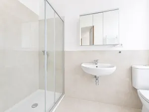 Pronájem bytu 1+kk, Praha - Holešovice, Na Maninách, 33 m2