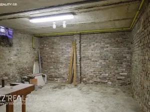 Prodej vily, Praha - Lipence, Na Bambouzku, 300 m2