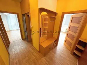 Pronájem bytu 4+1, České Budějovice, Nádražní, 67 m2