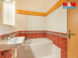 Prodej bytu 2+kk, Zeleneč, Čsl. armády, 44 m2