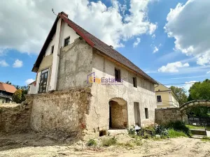 Prodej komerční nemovitosti, Tuhaň, 700 m2