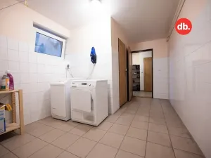 Prodej rodinného domu, Karlovy Vary, Vančurova, 260 m2