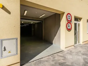 Pronájem bytu 2+kk, Praha, Plzeňská, 52 m2