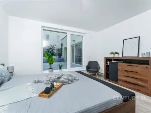Pronájem bytu 3+kk, Praha, Plzeňská, 100 m2