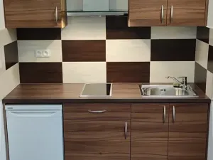Pronájem bytu 1+kk, Moravské Budějovice, nám. Míru, 24 m2