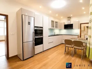 Prodej bytu 2+1, Praha - Holešovice, Veletržní, 87 m2