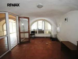 Prodej komerční nemovitosti, Církvice, 6984 m2