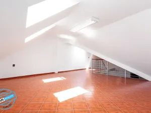 Prodej obchodního prostoru, Kroměříž, Kovářská, 196 m2