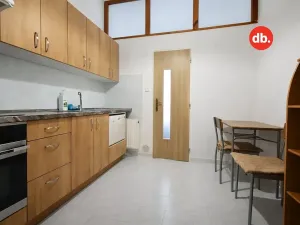 Pronájem bytu 2+1, Karlovy Vary, Krále Jiřího, 58 m2