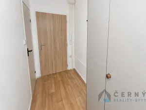 Pronájem bytu 2+kk, Liberec, Rychtářská, 36 m2