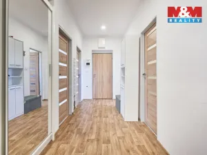 Prodej bytu 4+1, Březůvky, 81 m2