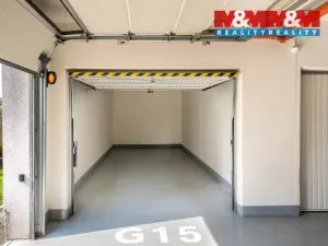 Pronájem garáže, Praha - Letňany, Hlučkova, 21 m2