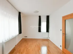 Pronájem vily, Praha - Nebušice, 360 m2