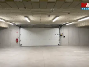 Pronájem garážového stání, Nymburk, Bobnická, 19 m2
