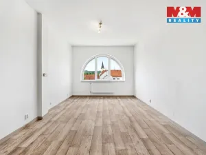 Prodej bytu 2+kk, Libochovice, Revoluční, 52 m2