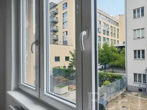 Pronájem bytu 1+kk, Praha - Karlín, Křižíkova, 22 m2