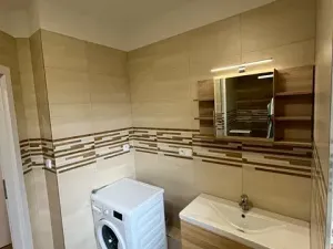 Pronájem bytu 4+kk, Praha - Kobylisy, Klíčanská, 93 m2