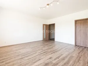 Pronájem bytu 2+kk, Ostrava, Sokolovská, 61 m2