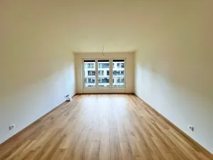 Pronájem bytu 1+kk, Praha, Poděbradská, 38 m2