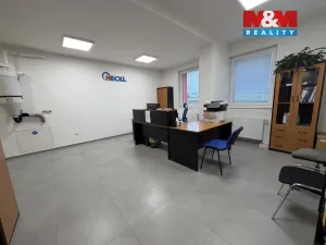 Pronájem obchodního prostoru, Tábor, U Čápova dvora, 415 m2