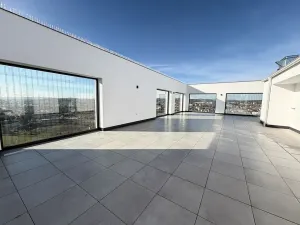 Pronájem bytu 2+kk, Brno, třída Generála Píky, 56 m2
