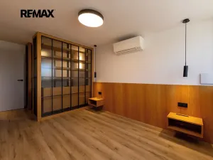 Prodej bytu 4+kk, Praha - Vysočany, Moravcových, 115 m2
