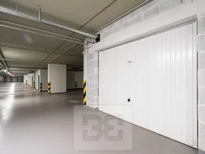 Pronájem bytu 2+kk, Praha - Vysočany, Poděbradská, 51 m2