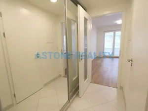 Pronájem bytu 1+kk, Praha - Třebonice, Do zahrádek I, 38 m2